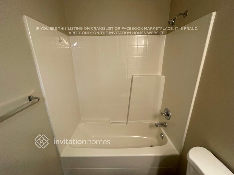 Building Photo - 7713 88th Pl NE