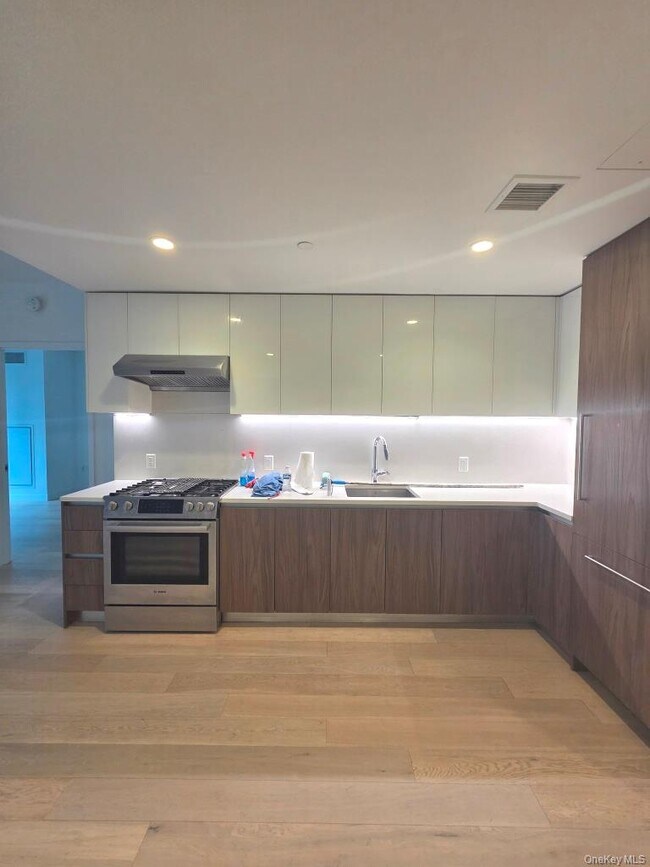 Building Photo - 131-01 40th Rd