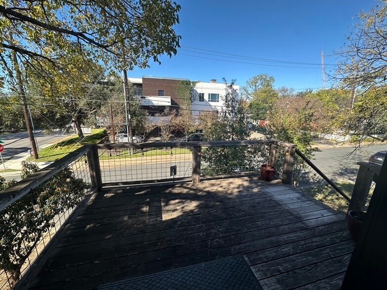 Upstairs Deck - 1822 W 35th St