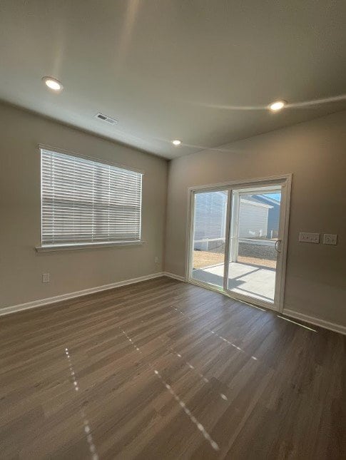 Building Photo - Spacious 4 Bed, 3.5 Bath Home with 2895 Sq...
