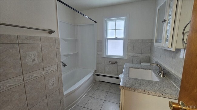 Building Photo - 1499 Wehrle Dr