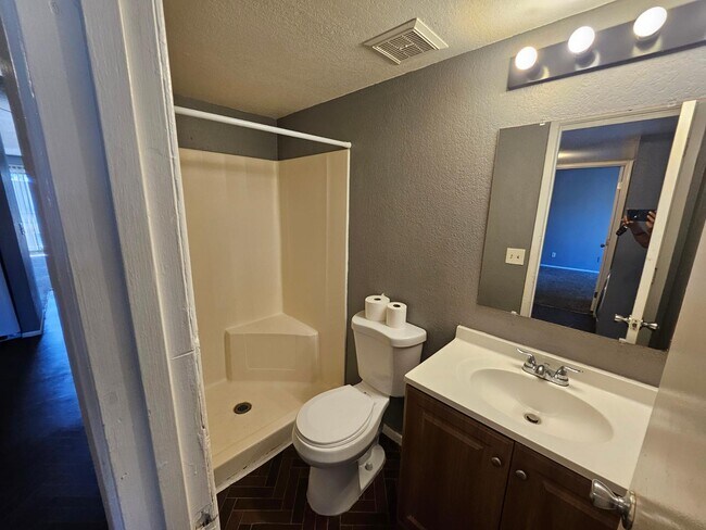 Building Photo - 2801 E Monte Cristo Ave