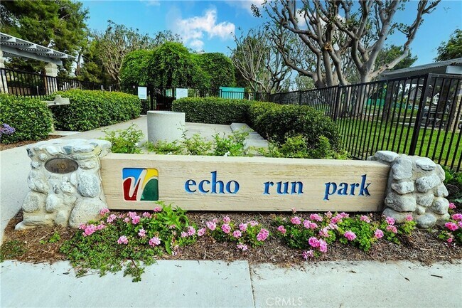 Building Photo - 160 Echo Run