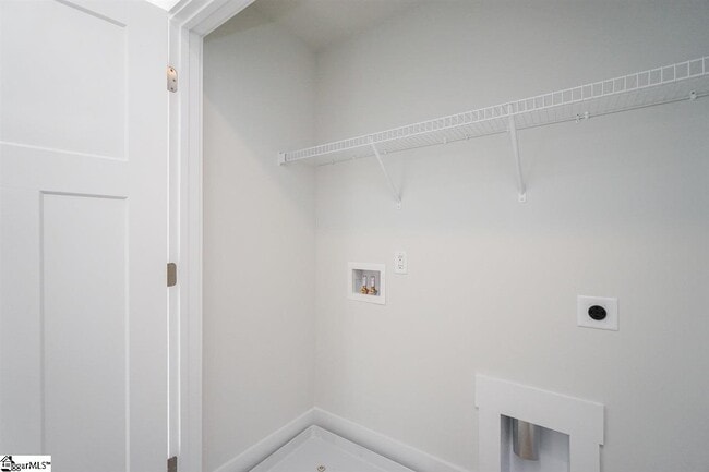 Building Photo - 9 Meteora Way