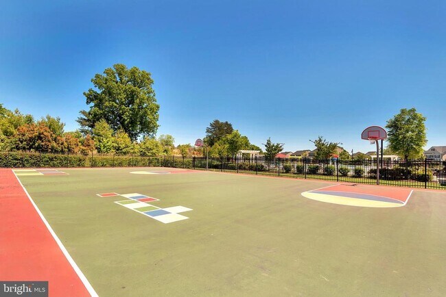 Building Photo - 100 Nestor's Pl