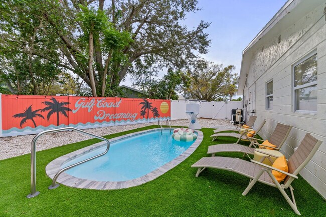 Building Photo - 13448 88th Ave N