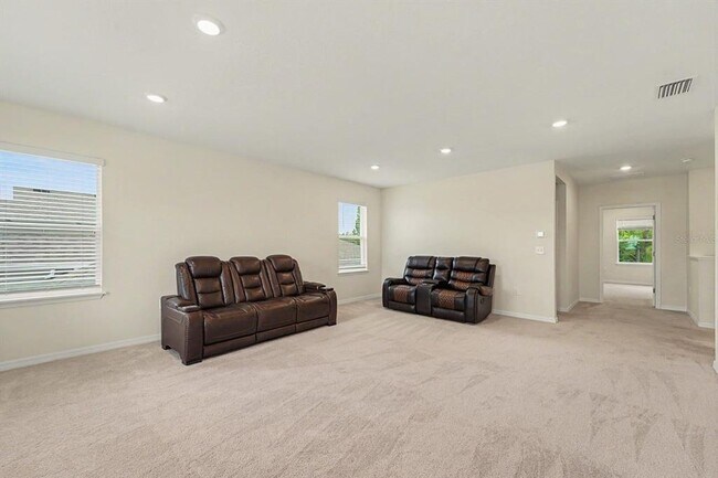 Building Photo - 3221 Living Coral Dr
