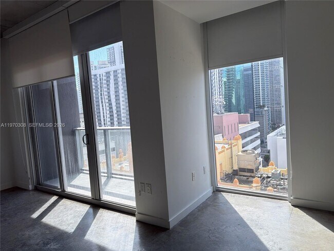 Building Photo - 151 SE 1st St