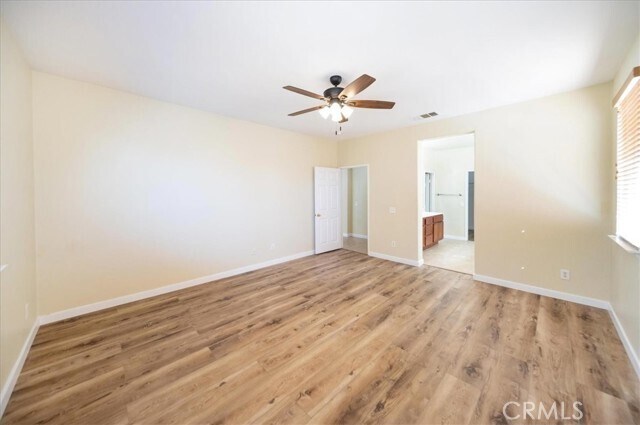 Building Photo - 38729 Clearbrook Dr