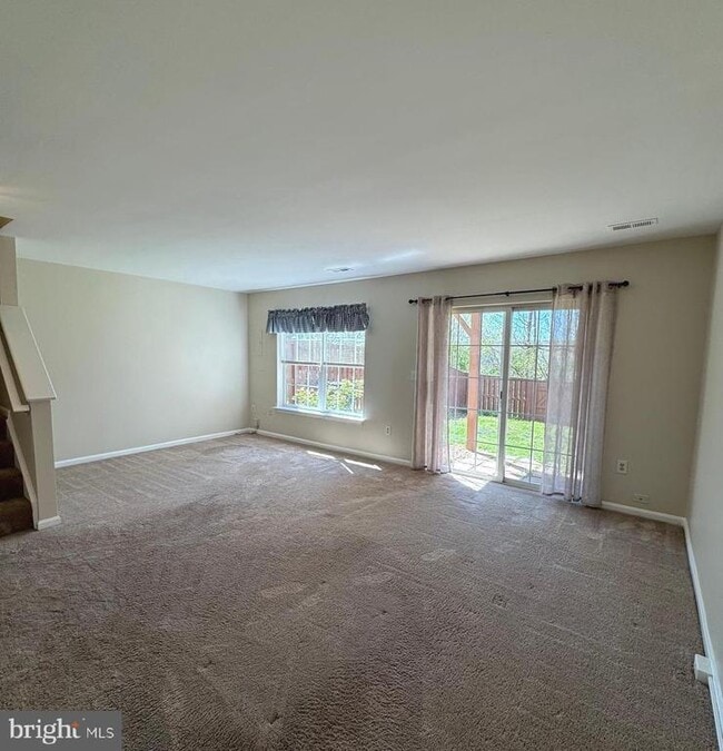 Building Photo - 10314 Butternut Cir