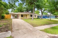 Building Photo - 1513 Park Pl