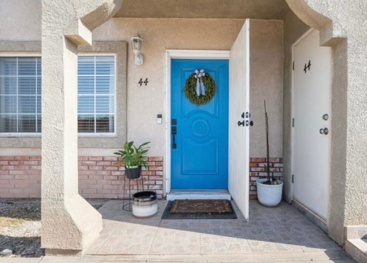 Building Photo - 1900 Rancho Frontera Ave