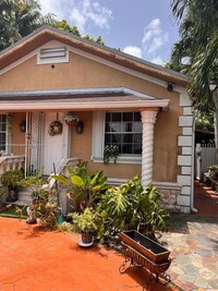 Building Photo - 1176 NW 38th St