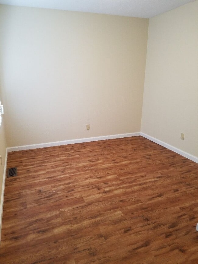 Building Photo - Dexter Grant Townhouses