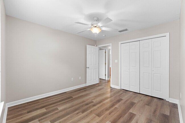 Building Photo - 42 Avery Dr