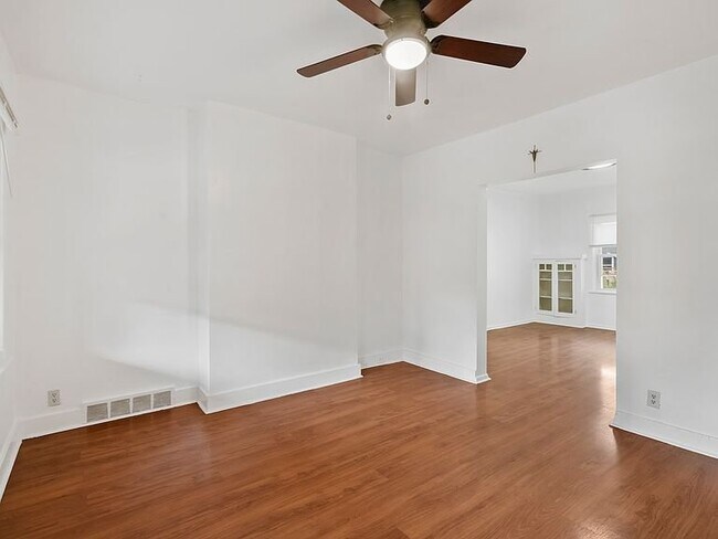 Building Photo - 34 Estella Ave