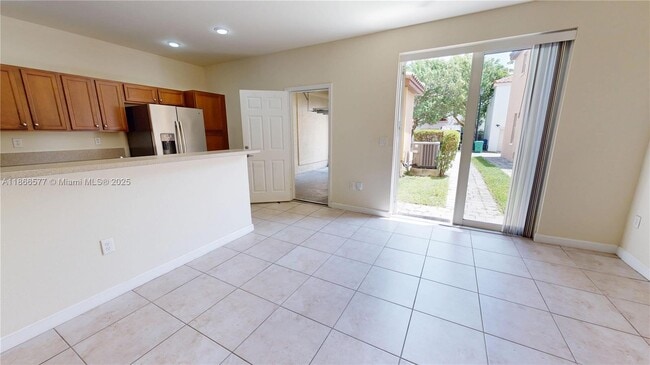 Building Photo - 9391 SW 171st Ave