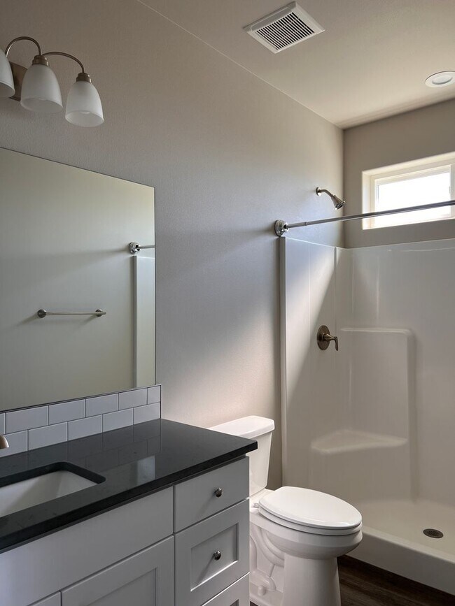 Building Photo - New Construction Home in Park Orchard Neighborhood!