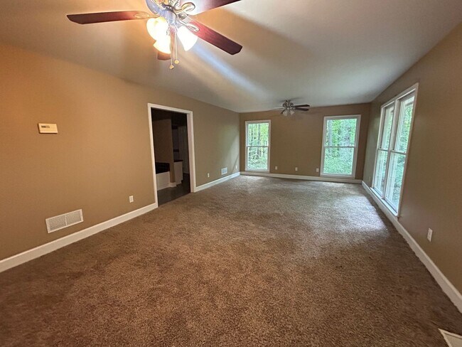 Building Photo - 308 Wynterhall Dr