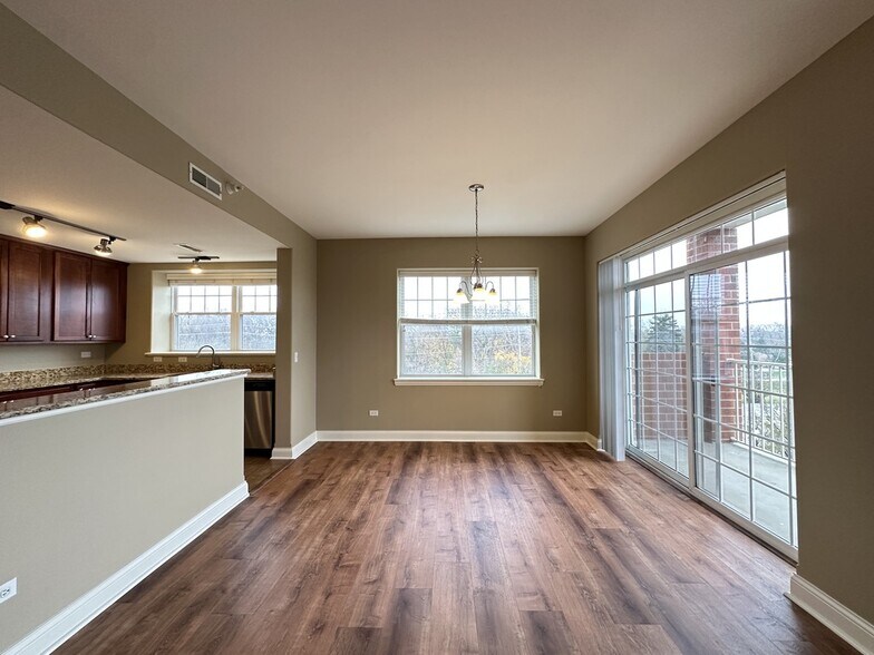 Building Photo - 2 Itasca Place