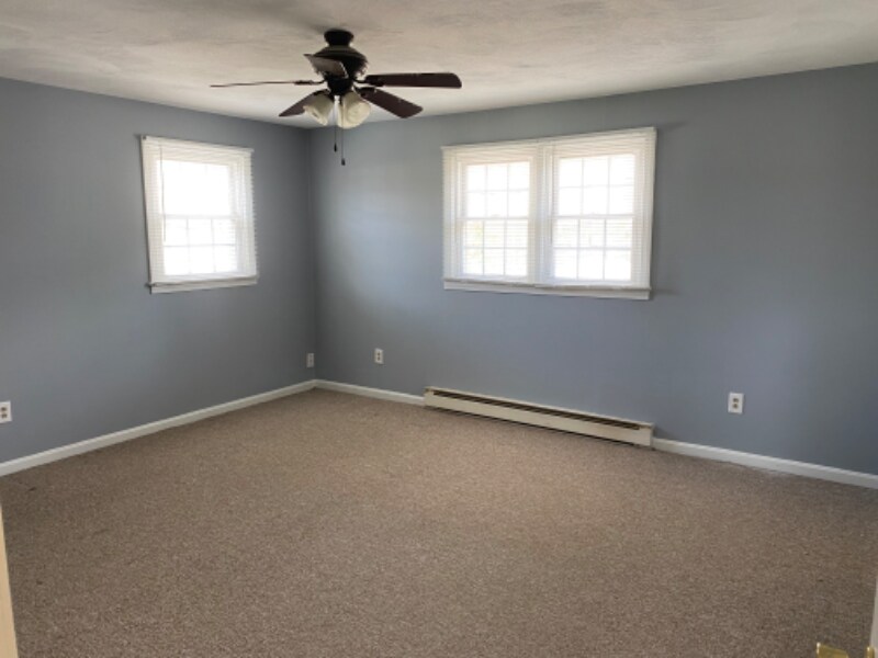 Building Photo - 37 S Grove St