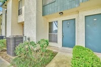 Building Photo - 250 El Dorado Blvd