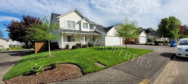 Building Photo - Spacious & Beautiful 4 bd 2.5 ba, 2 Story Battle Ground Home w/ A/C, Fireplace & so much More!