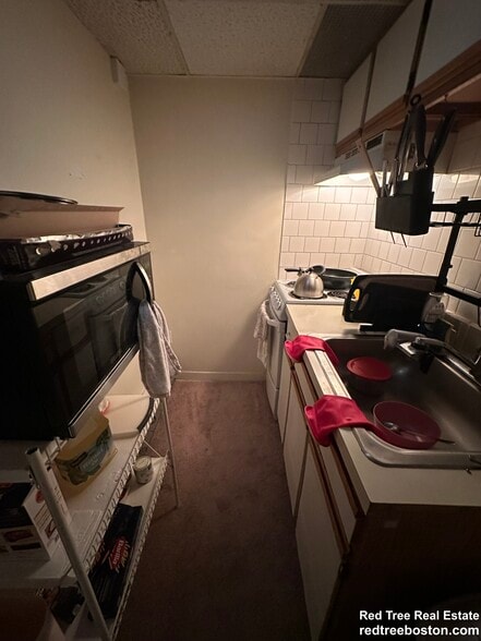 Building Photo - 475 Commonwealth Ave