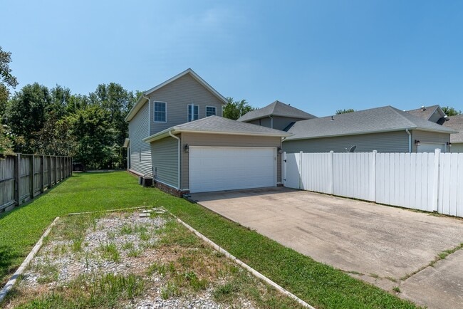 Building Photo - Clabber Creek Subdivision