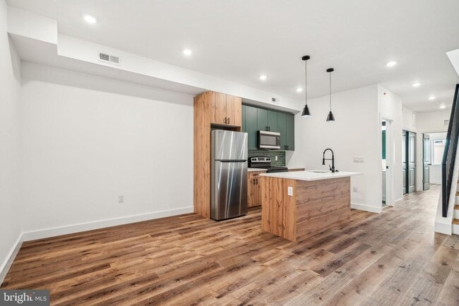 Building Photo - 2616 N 11th St