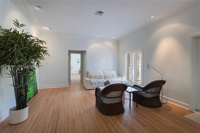 Building Photo - 4404 Alhambra Cir