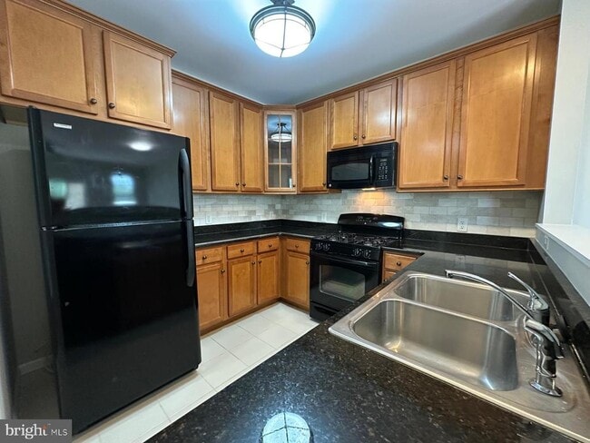 Building Photo - 1424 Colts Cir
