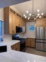 Building Photo - 27533 Calinda