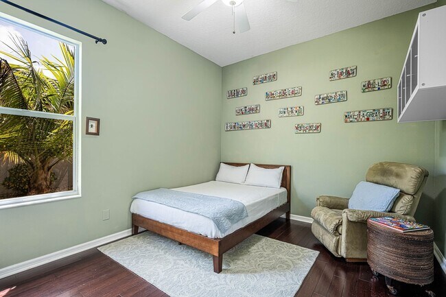 Building Photo - 956 Scherer Way