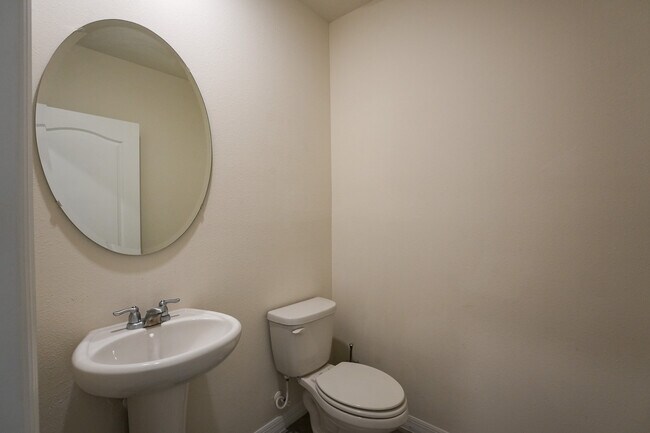 Building Photo - 1804 Katz Crossing Dr
