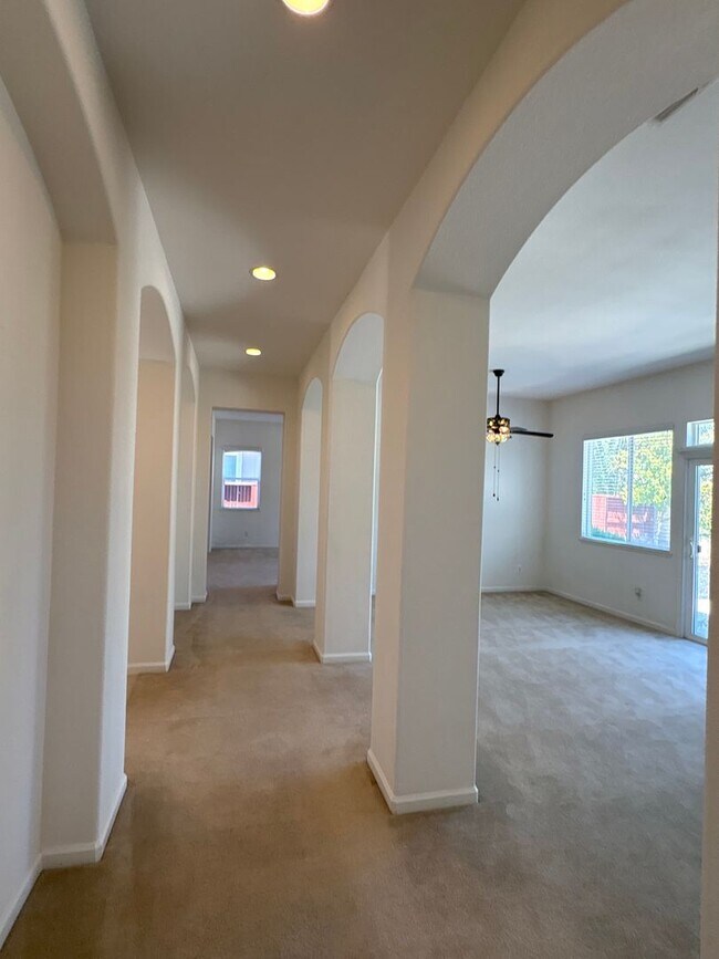 Building Photo - Beautiful charming single story home