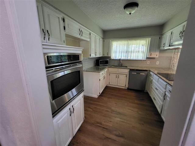 Building Photo - 1106 Meadowview Dr