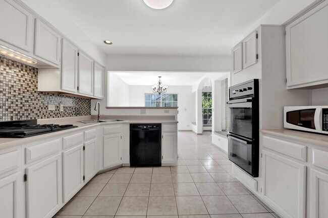 Building Photo - 2164 Seaver Ln