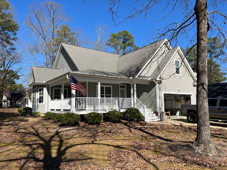 Building Photo - 11 Loblolly Ct