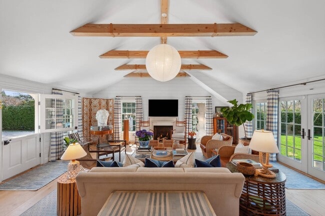 Building Photo - 31 Aberdeen Ln