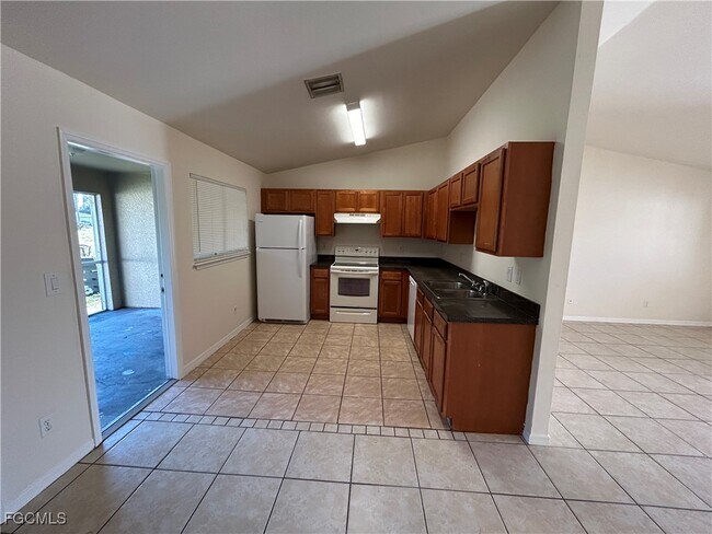 Building Photo - 5130 26th St SW