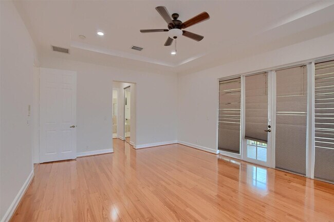 Building Photo - 8290 NW 105th Ln