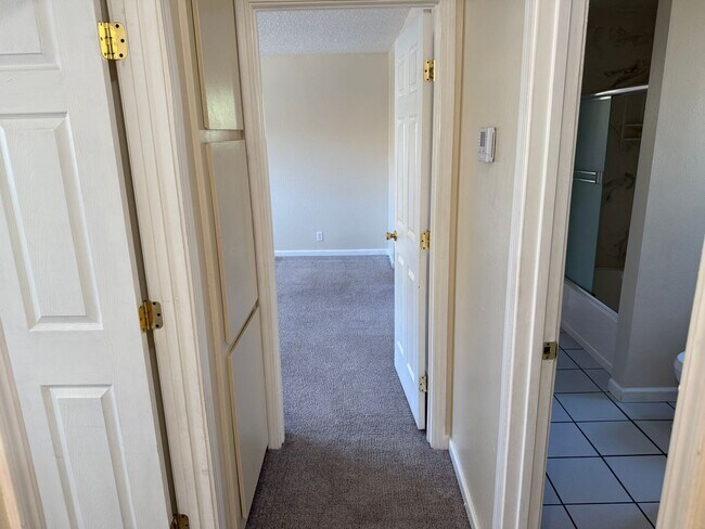 Building Photo - 2225 Hillsborough Ct