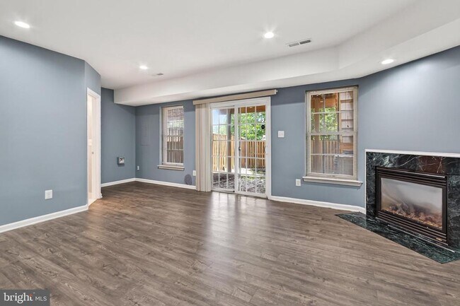 Building Photo - 21776 Ladyslipper Sq