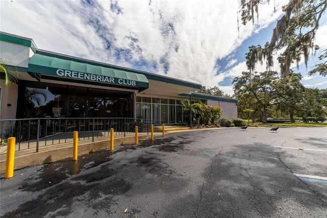 Building Photo - 2552 Bramblewood Dr W