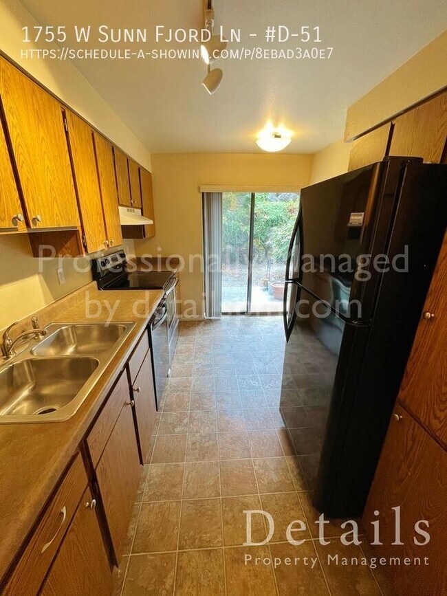 Building Photo - 1755 W Sunn Fjord Ln