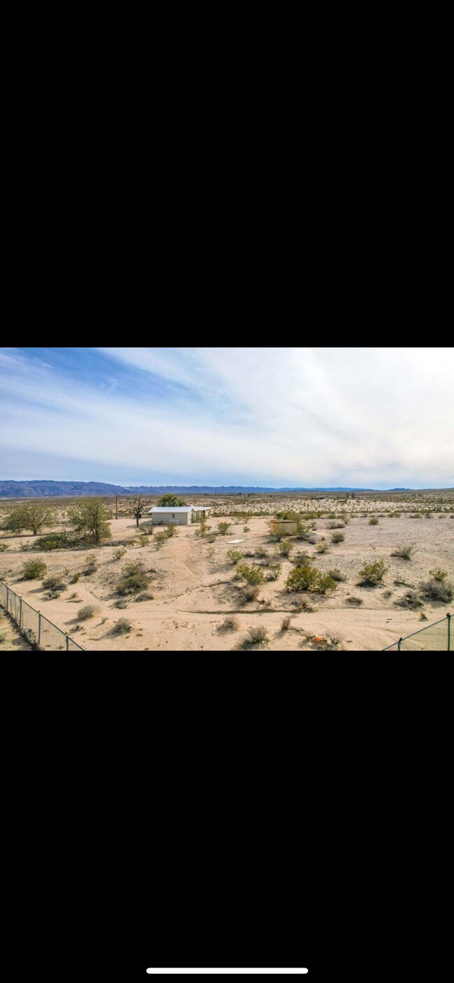 Building Photo - 1284 Mac Rae Rd