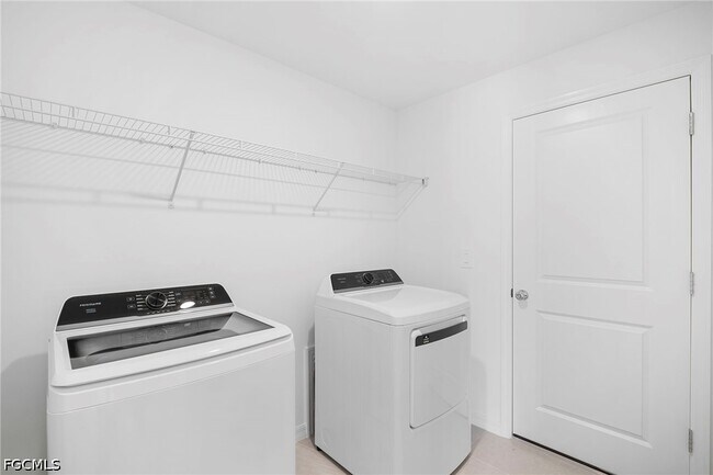 Building Photo - 4087 Lattuca Ln