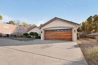 Building Photo - Executive Rental