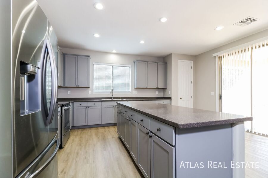 Building Photo - 25918 N Desert Mesa Dr